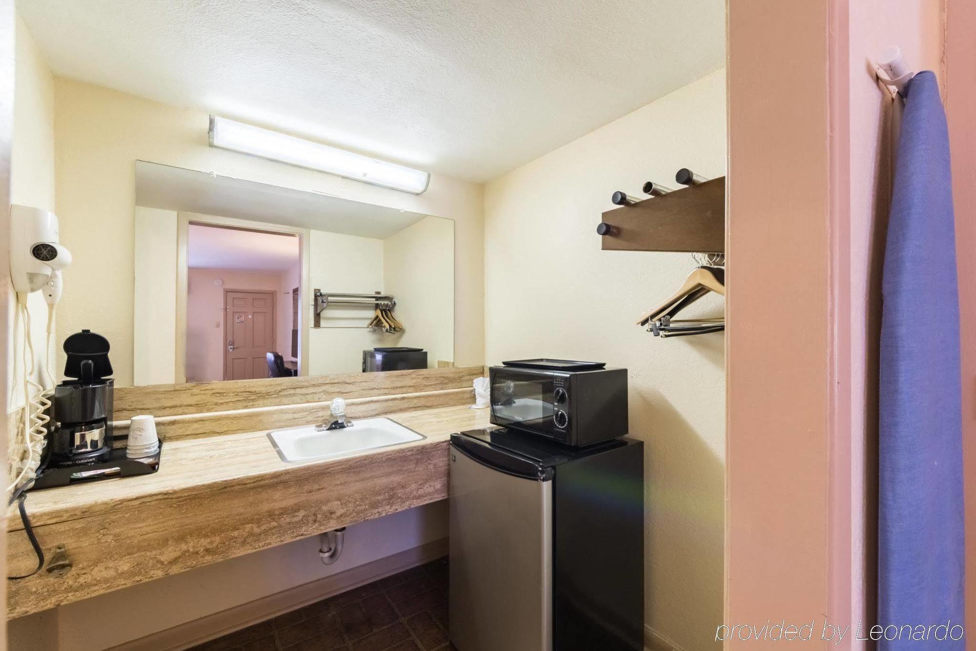 Rodeway Inn University Όστιν Εξωτερικό φωτογραφία