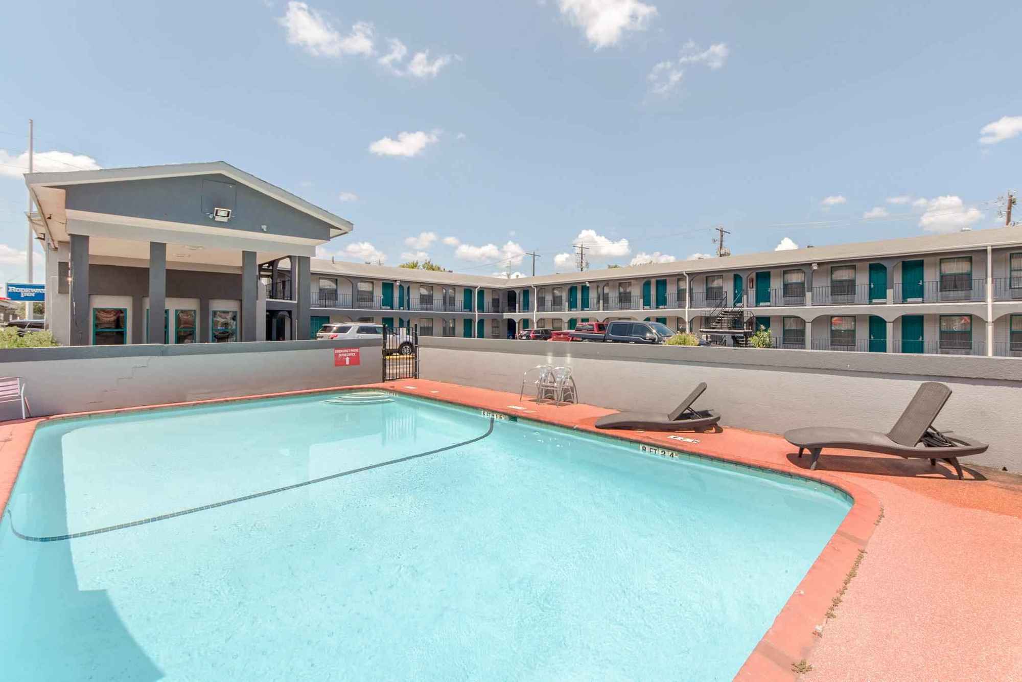 Rodeway Inn University Όστιν Εξωτερικό φωτογραφία